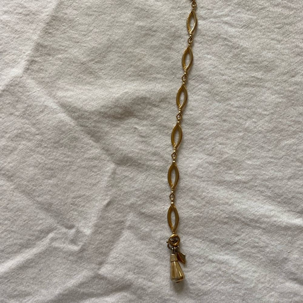 Sarah Coventry bracelet.  Costume. Gold tone